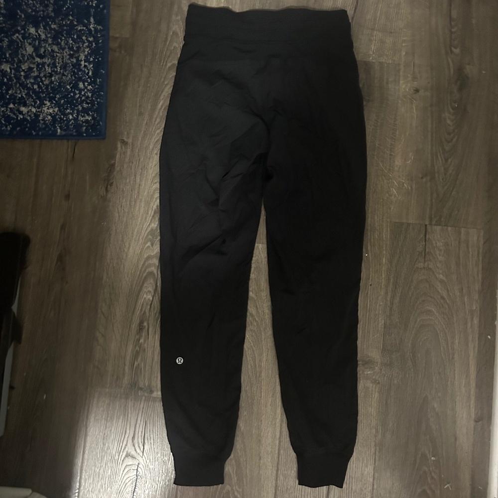 Lululemon Dance Studio Mid-Rise Jogger Short